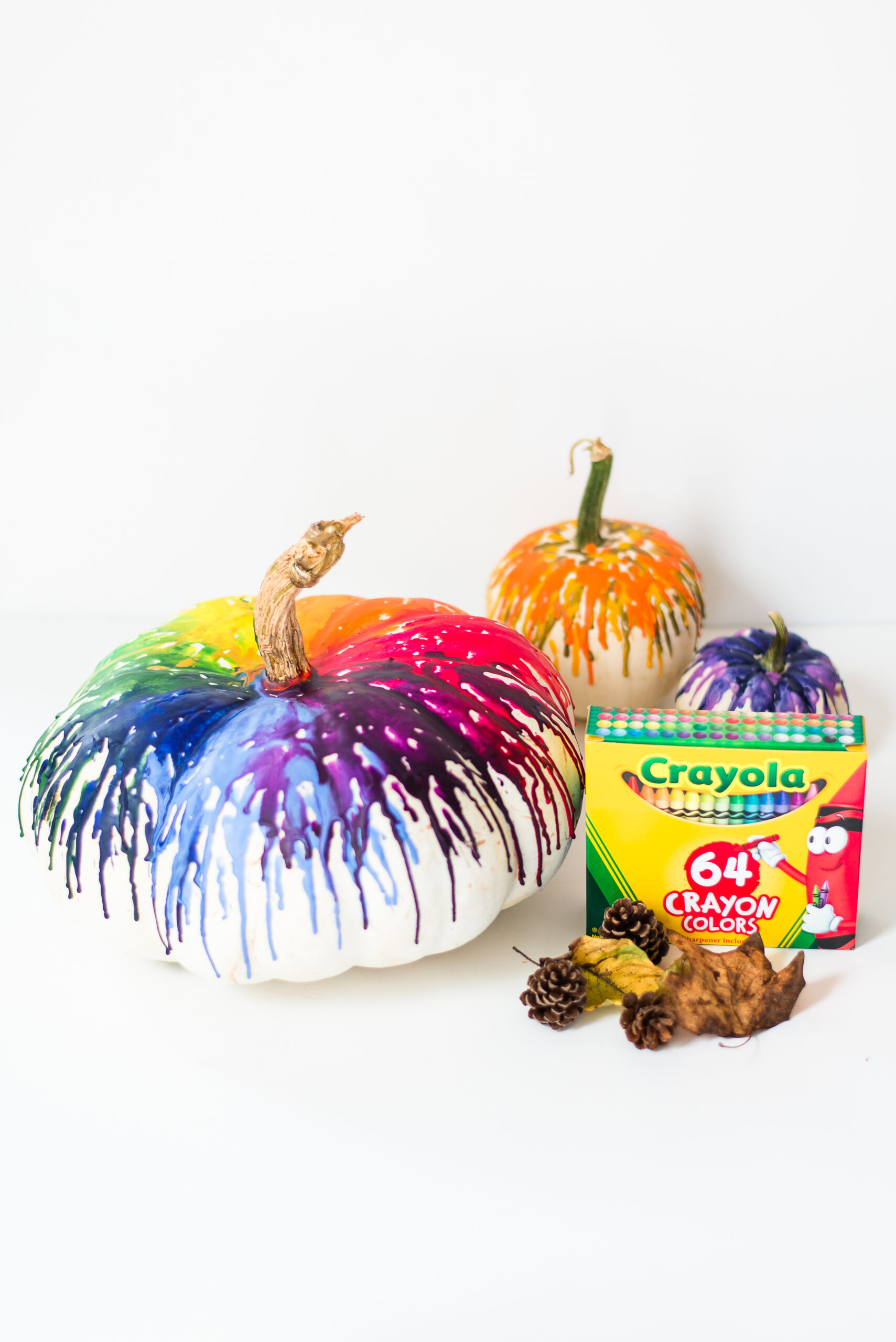 fun fall craft | rainbow crayon pumpkins