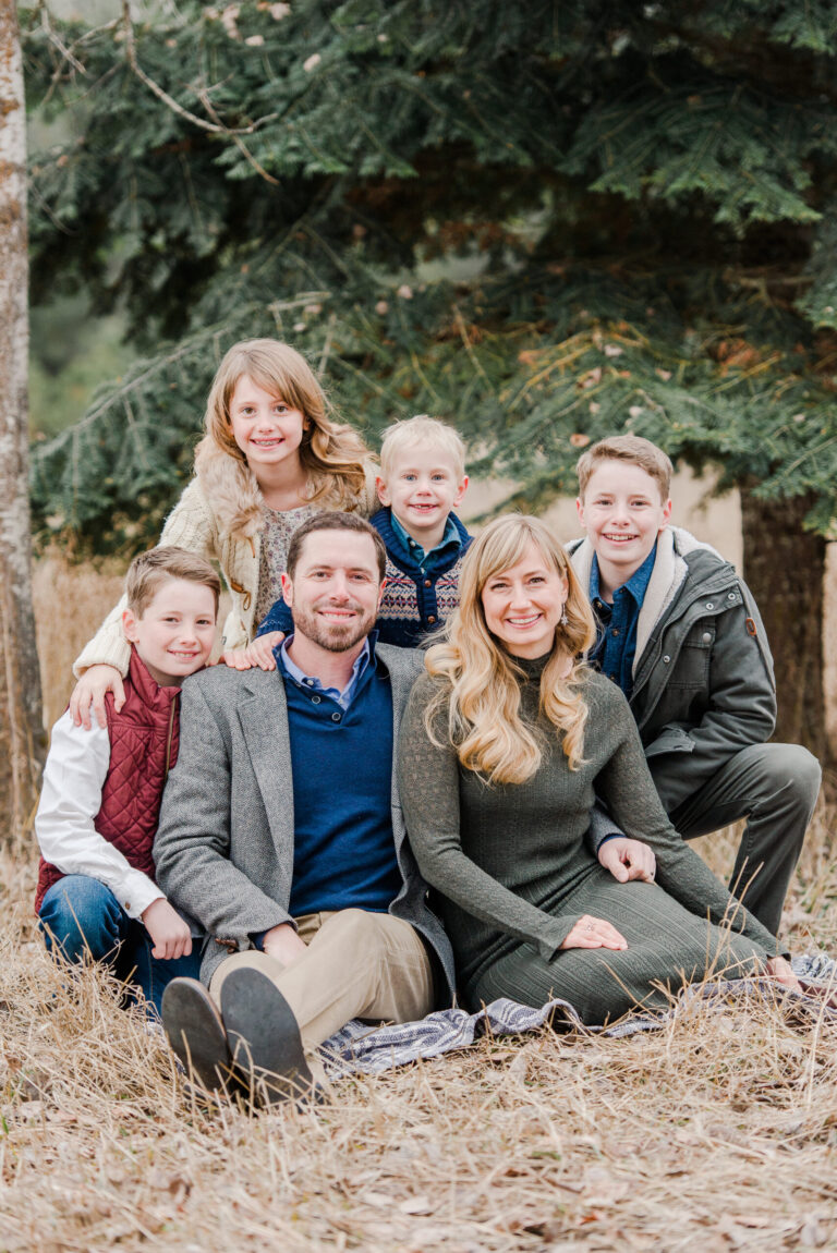 Holiday Family Portraits | Sandpoint Family Photographer