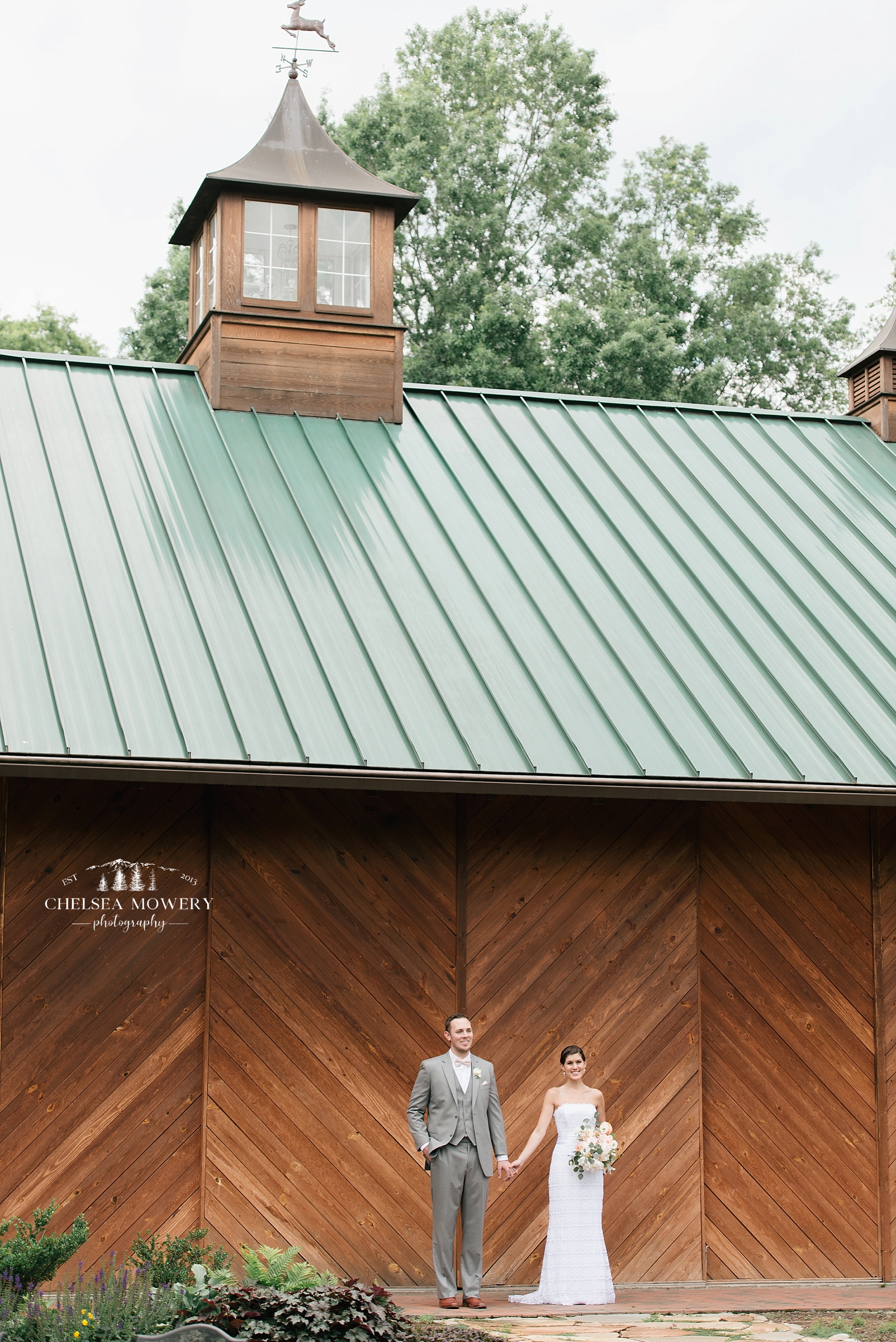 barn wedding idaho | sandpoint wedding photography