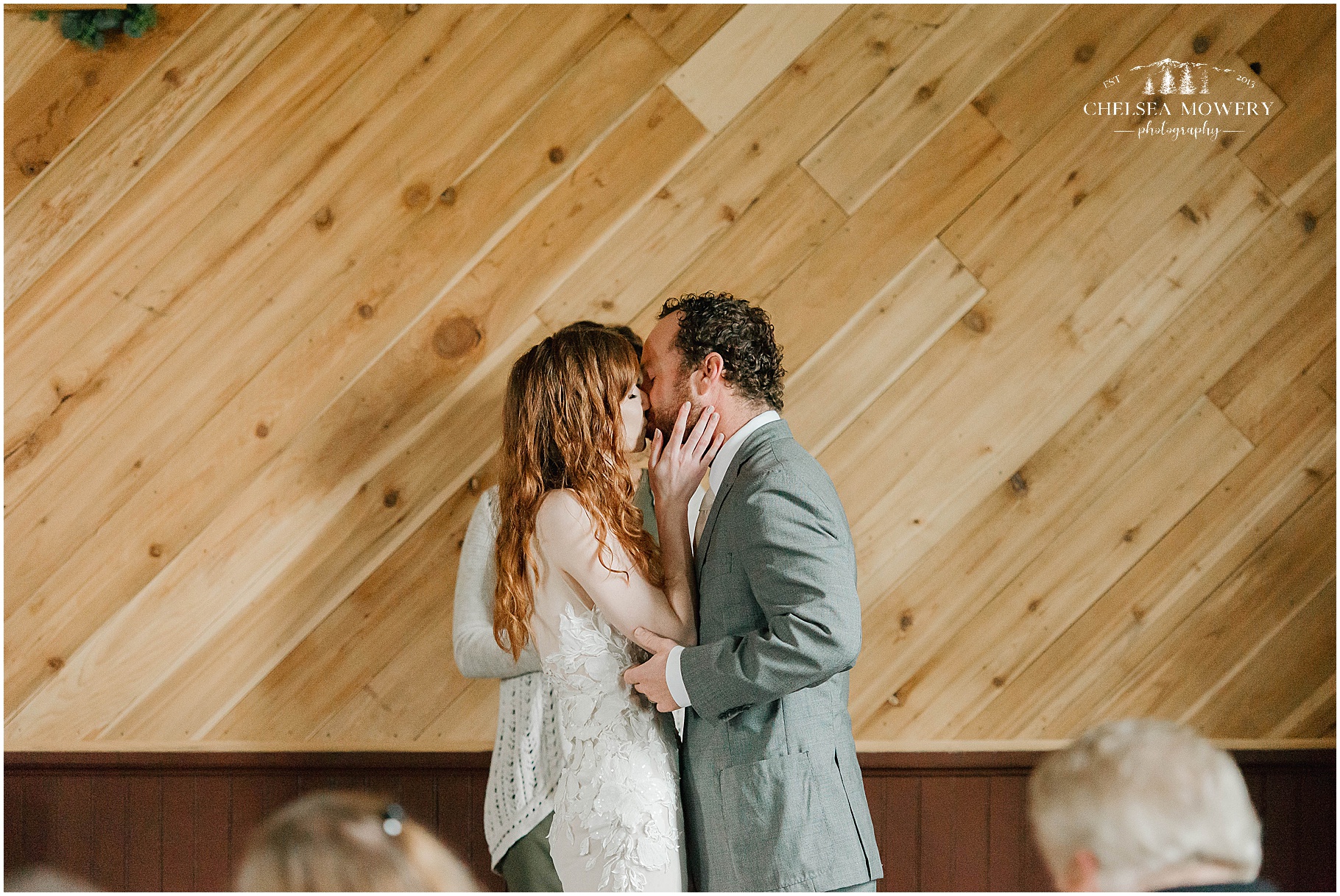 newlyweds first kiss | wedding photography