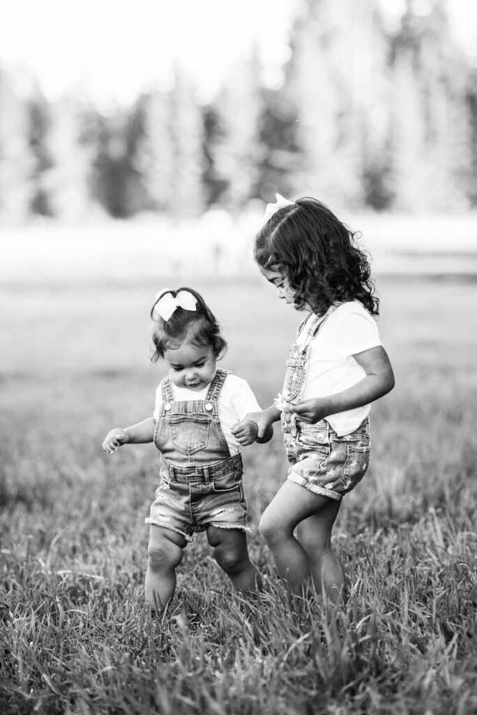 black and white photography | candid child photographer